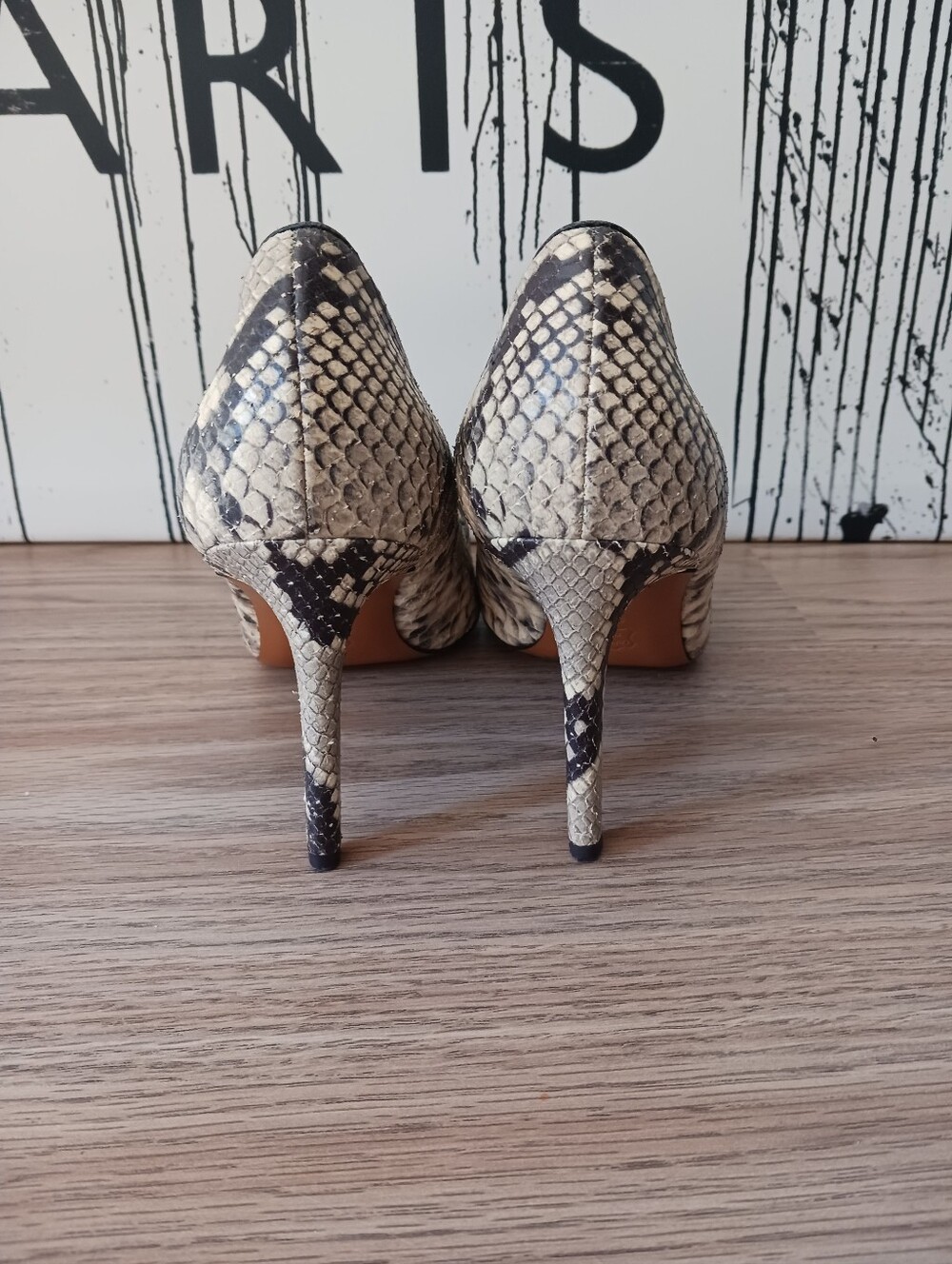Tory Burch Heels Size 9.5 - Picture 6 of 11